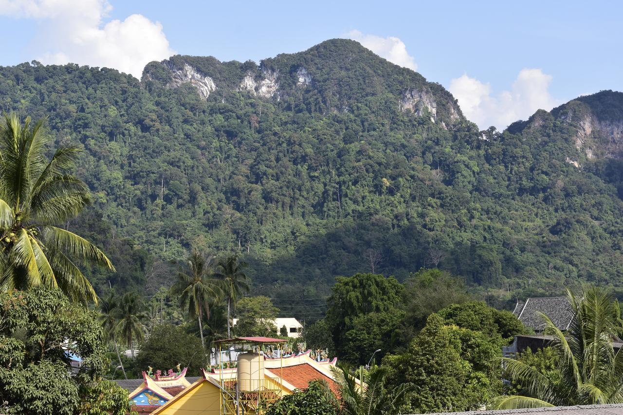 Thaweesuk Heritage Homestay Phang Nga Exterior foto